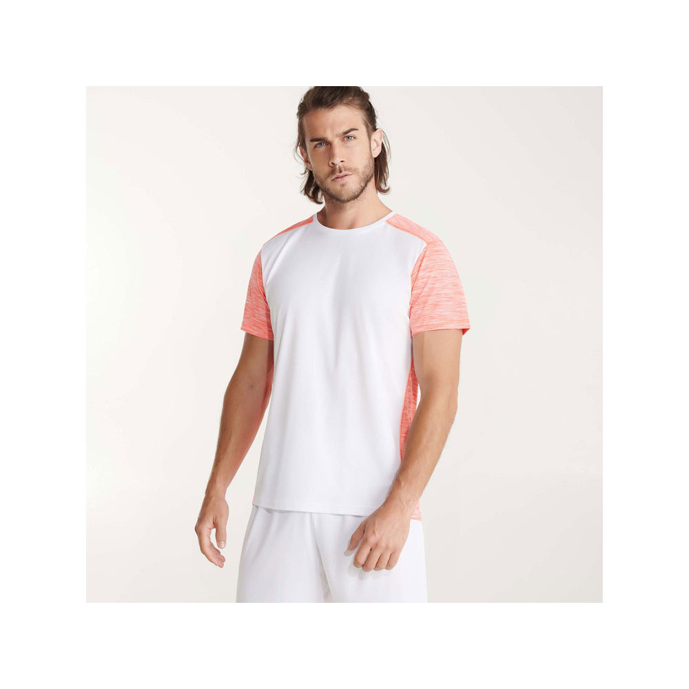 Спортивная футболка...